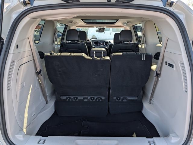 Used 2020 Chrysler Pacifica Limited w/ Advanced Safetytec Group FWD image 22