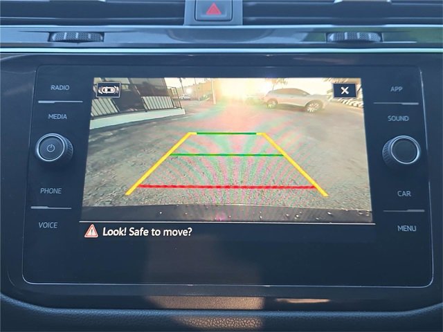 Used 2022 Volkswagen Tiguan SE image 20