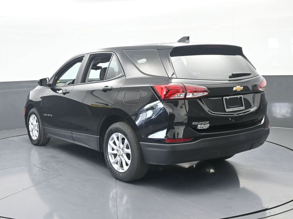 Used 2023 Chevrolet Equinox LS FWD image 4