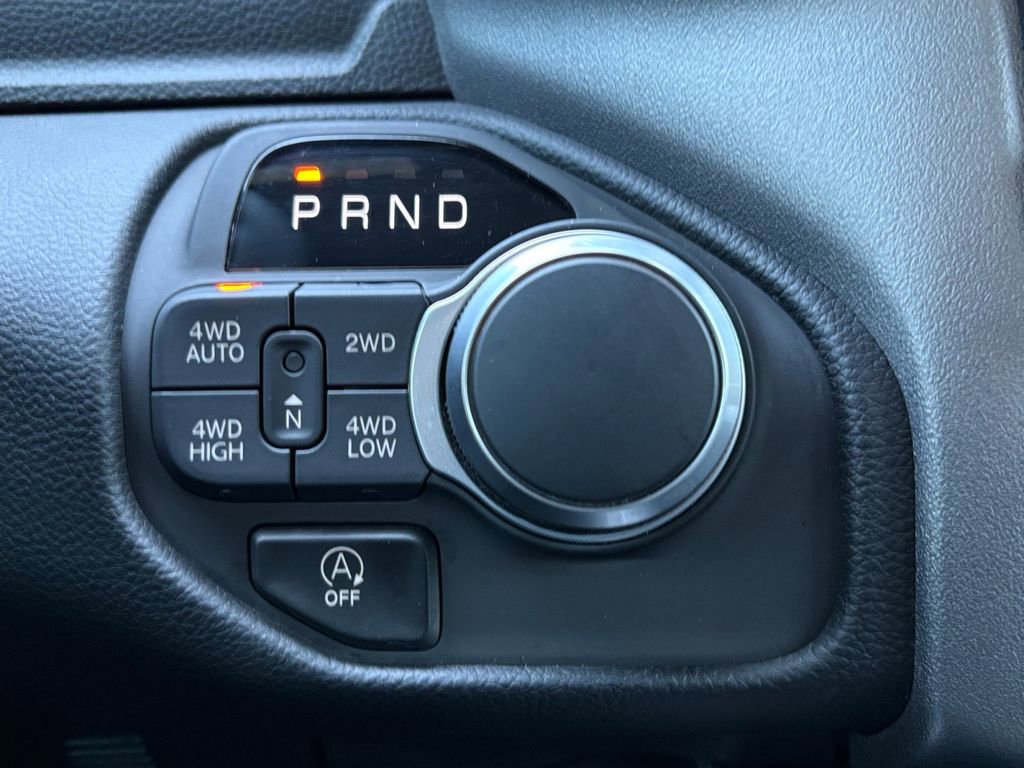 Used 2025 RAM 1500 Big Horn AWD/4WD image 30