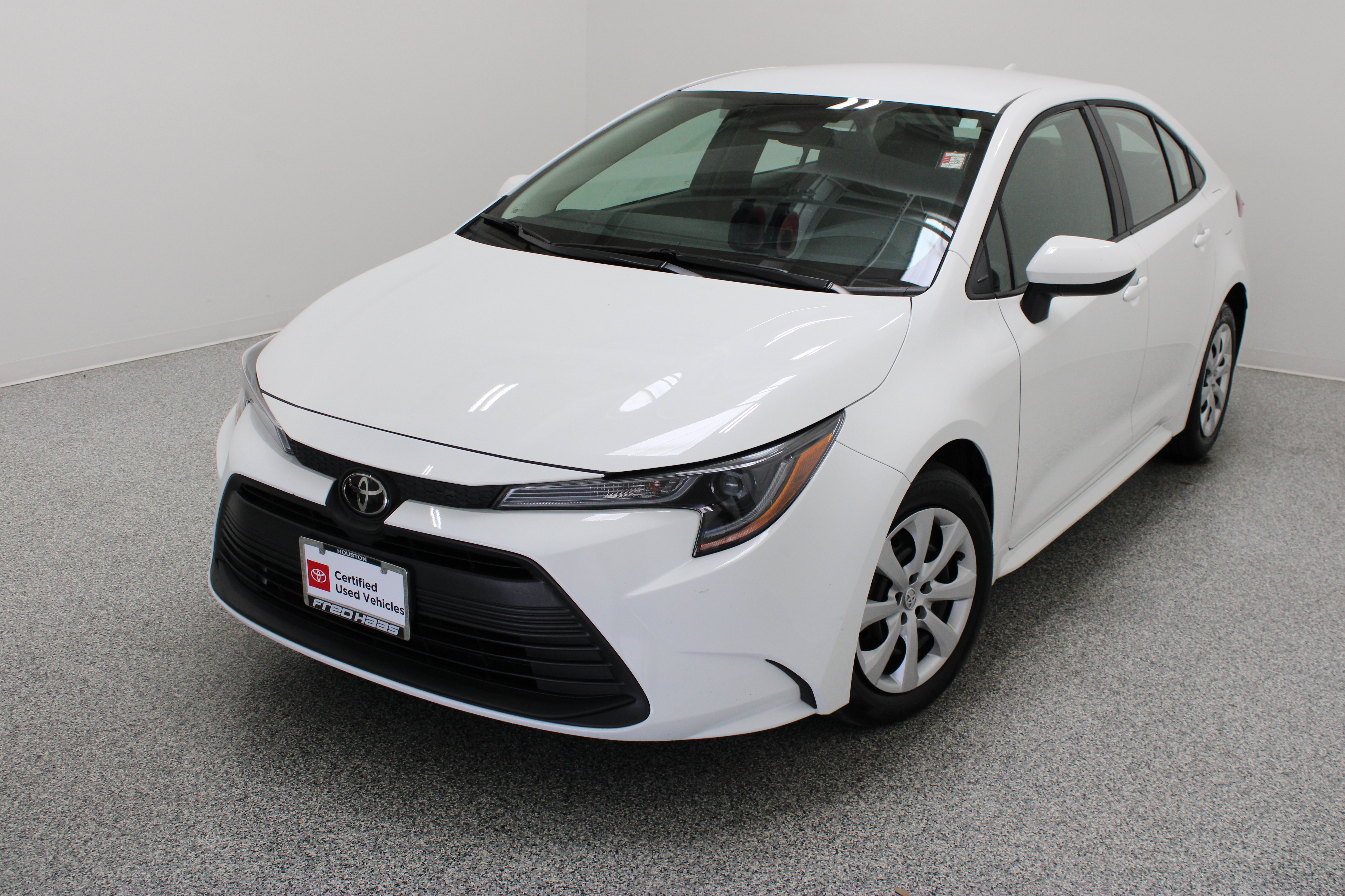 Certified 2026 Toyota Corolla LE FWD image 2