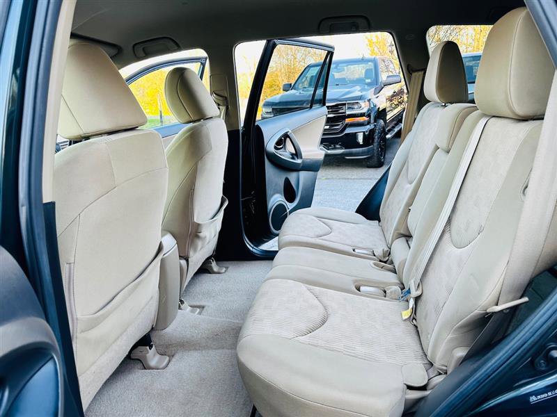 Used 2012 Toyota RAV4 4WD image 23