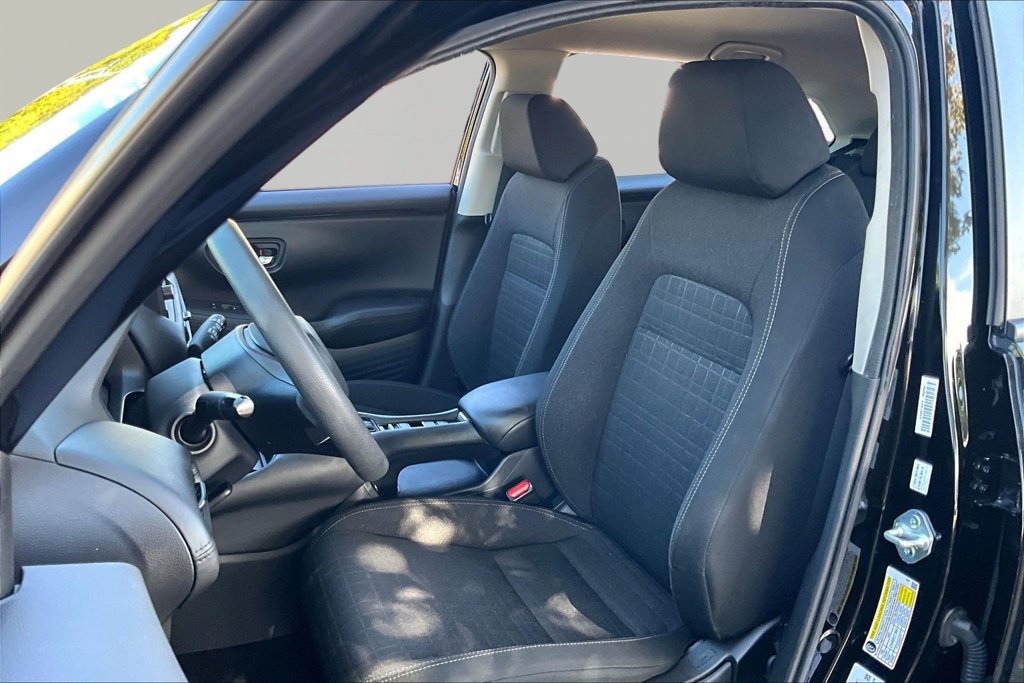 Used 2023 Honda HR-V LX image 16