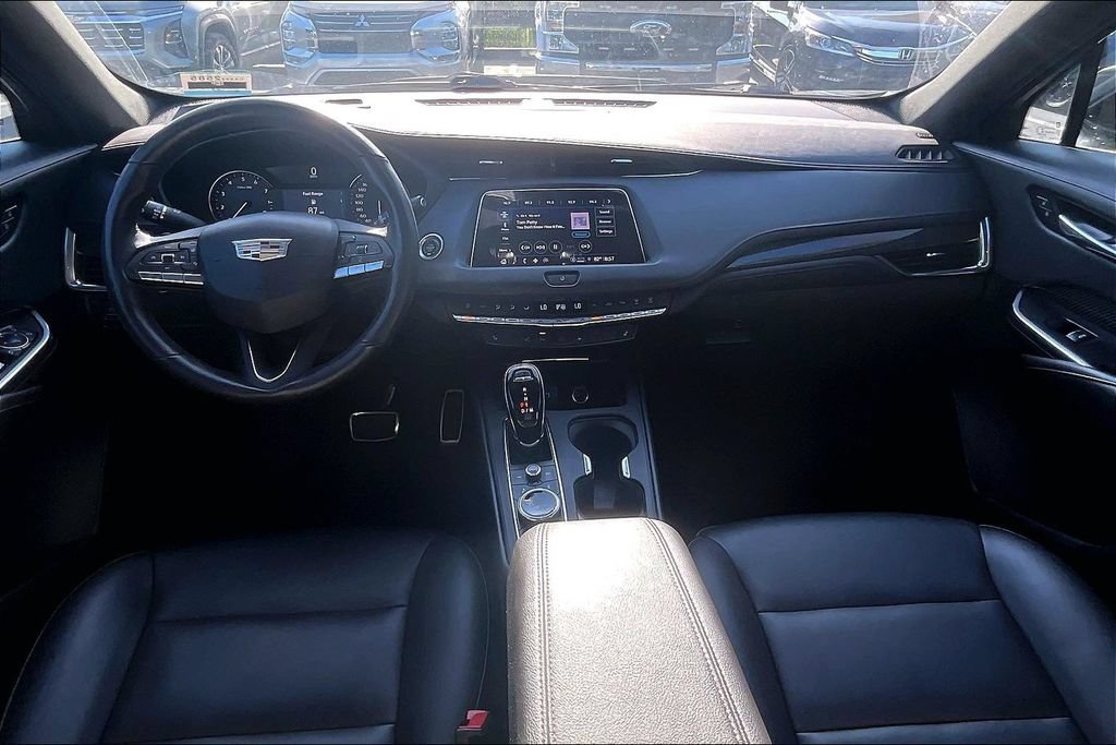Used 2022 Cadillac XT4 Sport w/ Enhanced Visibility Package AWD/4WD image 7