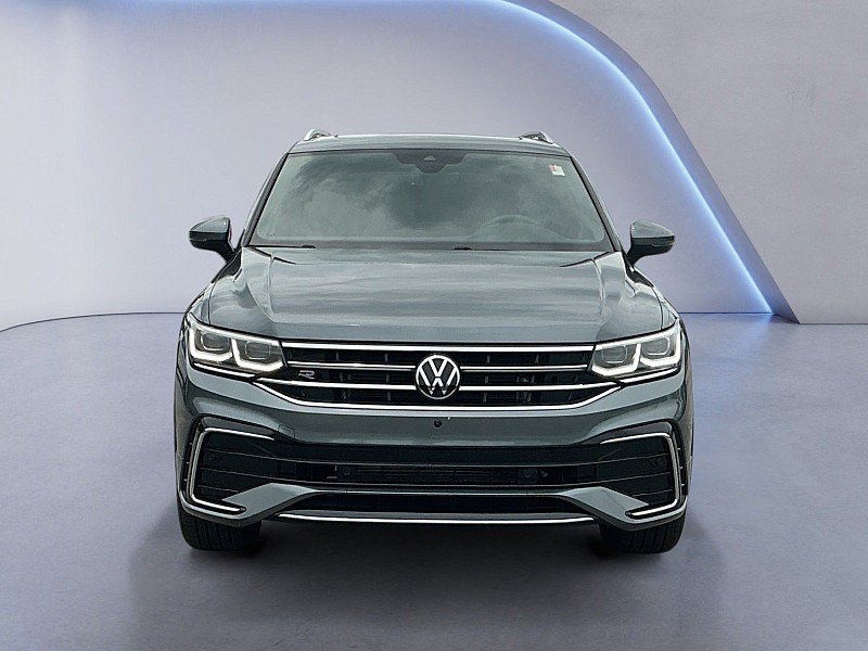 Used 2024 Volkswagen Tiguan SEL R-Line AWD/4WD image 8