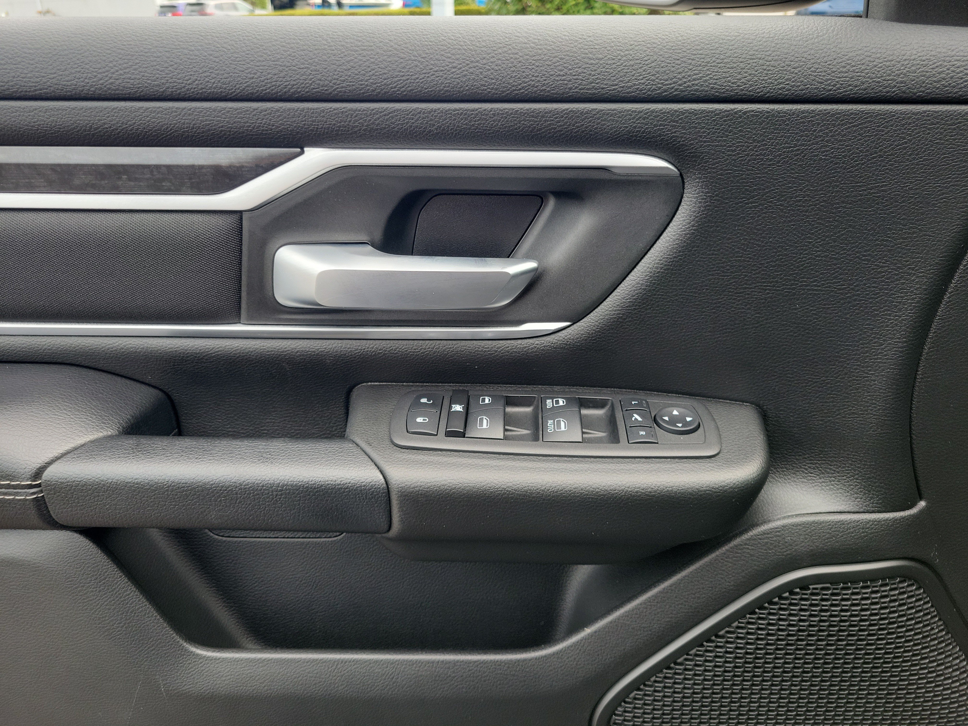 Used 2023 RAM 1500 Big Horn AWD/4WD image 17
