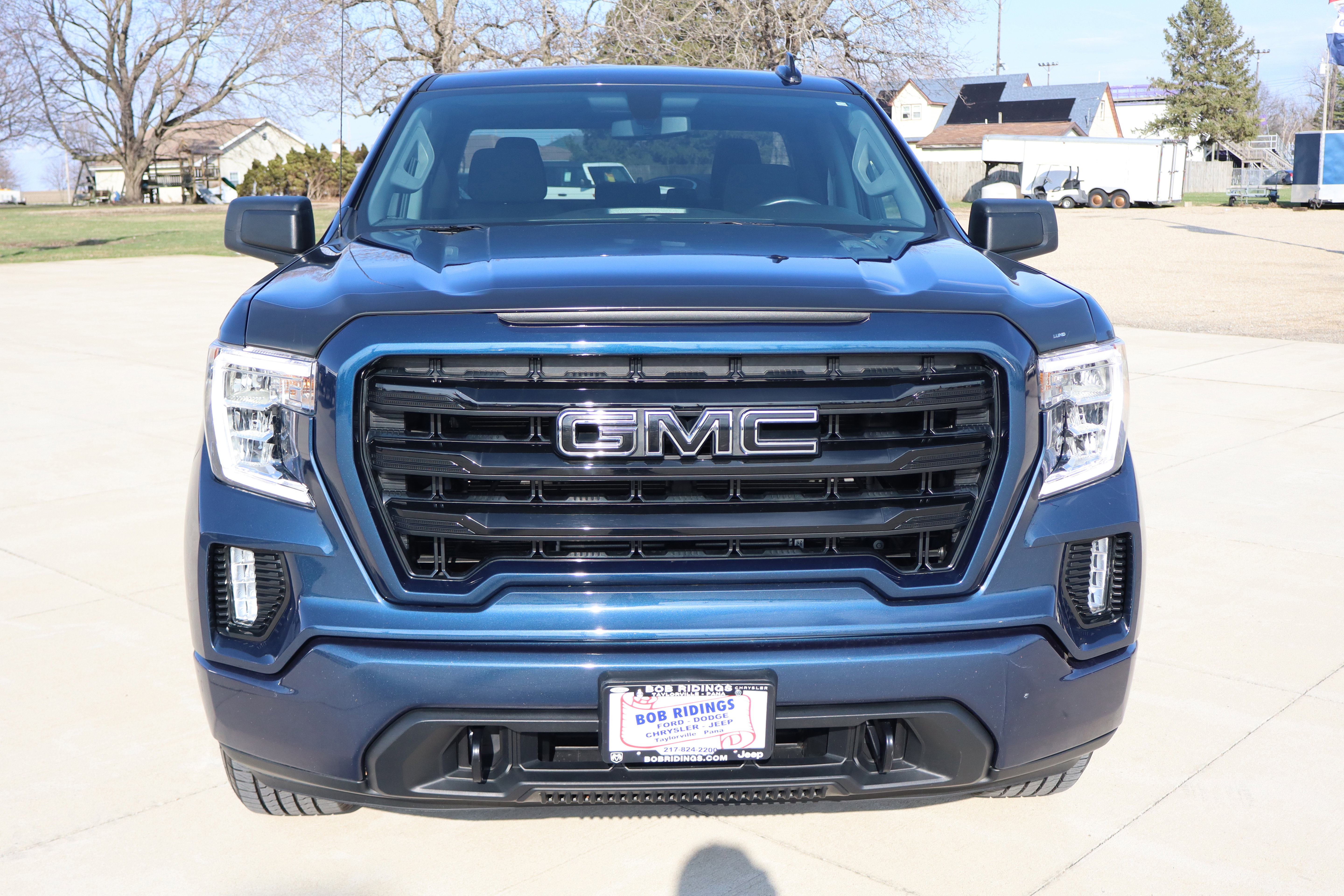 Used 2022 GMC Sierra 1500 Elevation w/ LPO, Elevation Black Package image 3