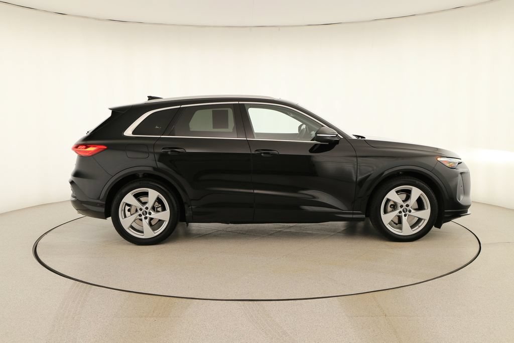 Certified 2025 Audi Q5 Prestige AWD/4WD image 8
