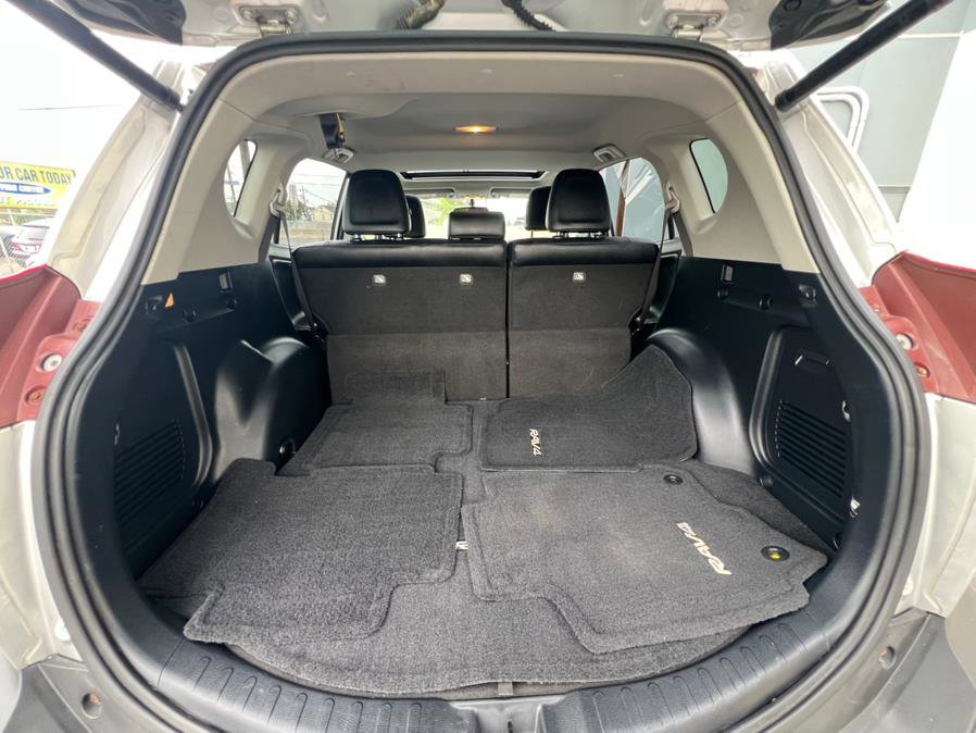 Used 2015 Toyota RAV4 Limited image 18