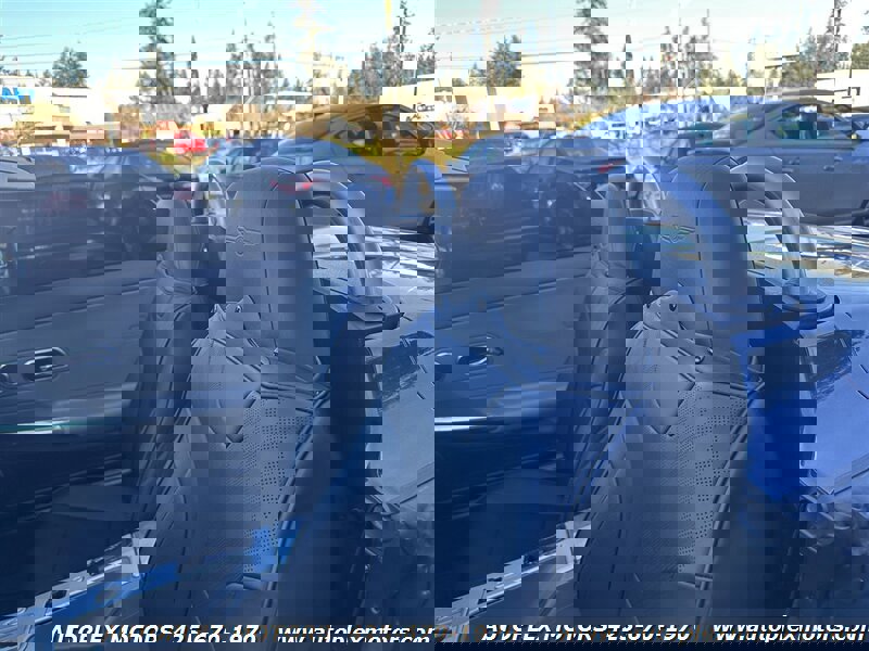 Used 2008 Chrysler Crossfire Limited image 12