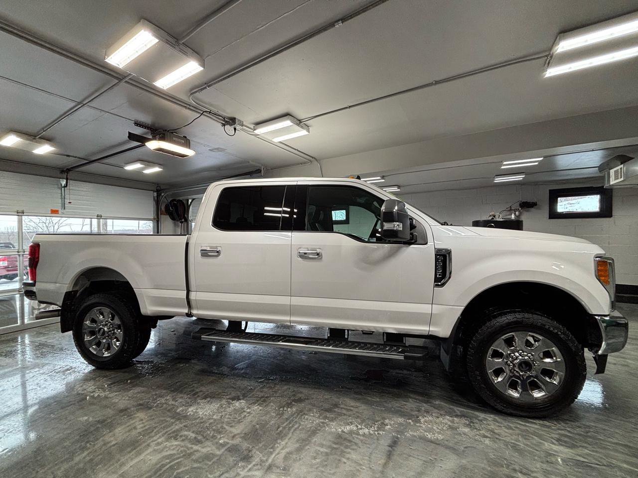 Used 2019 Ford F250 Lariat w/ Lariat Ultimate Package image 12