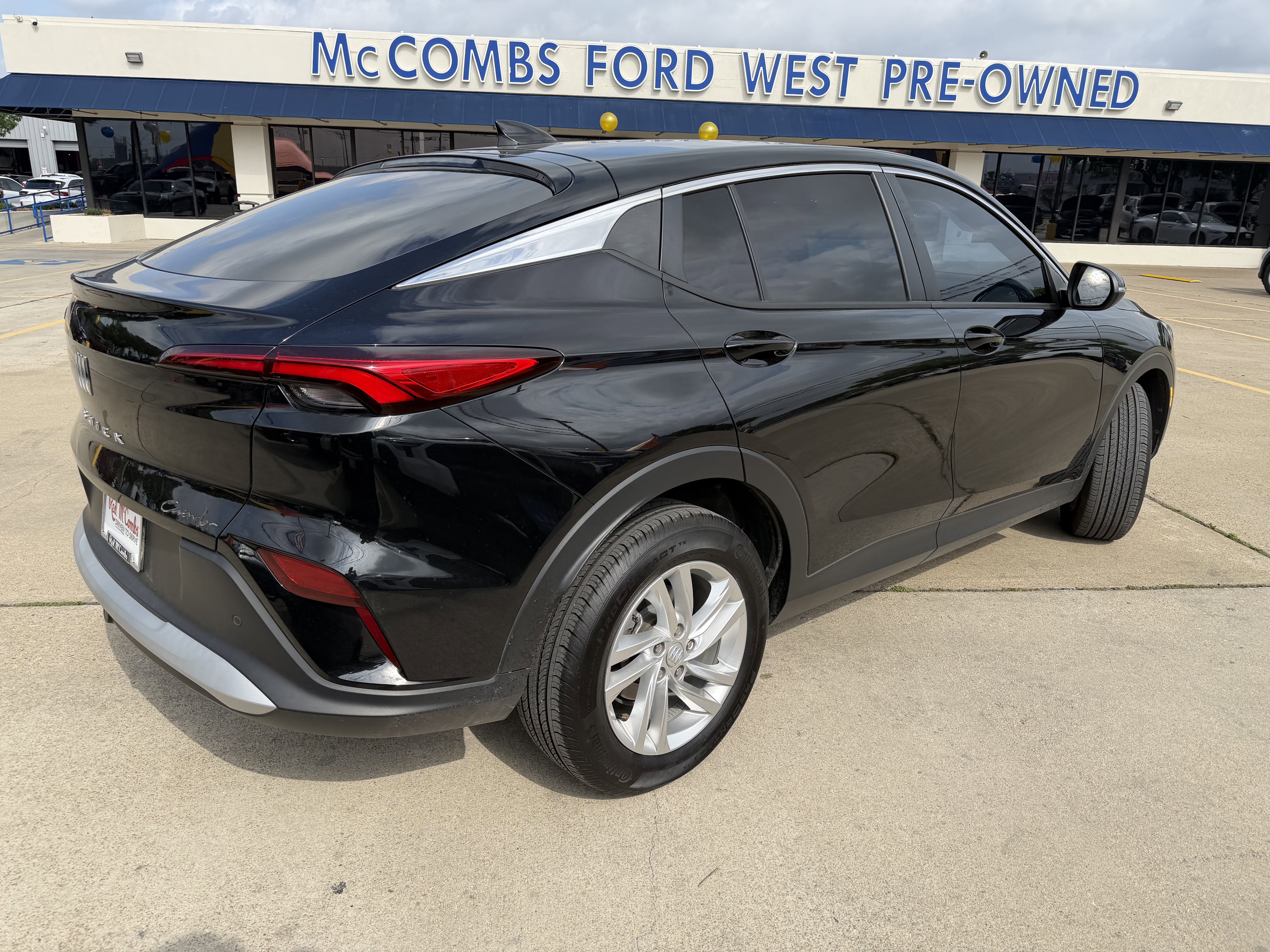 Used 2025 Buick Envista Preferred w/ Convenience II Package image 5