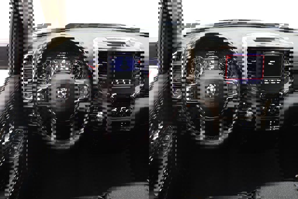 Used 2019 RAM 1500 Laramie image 16