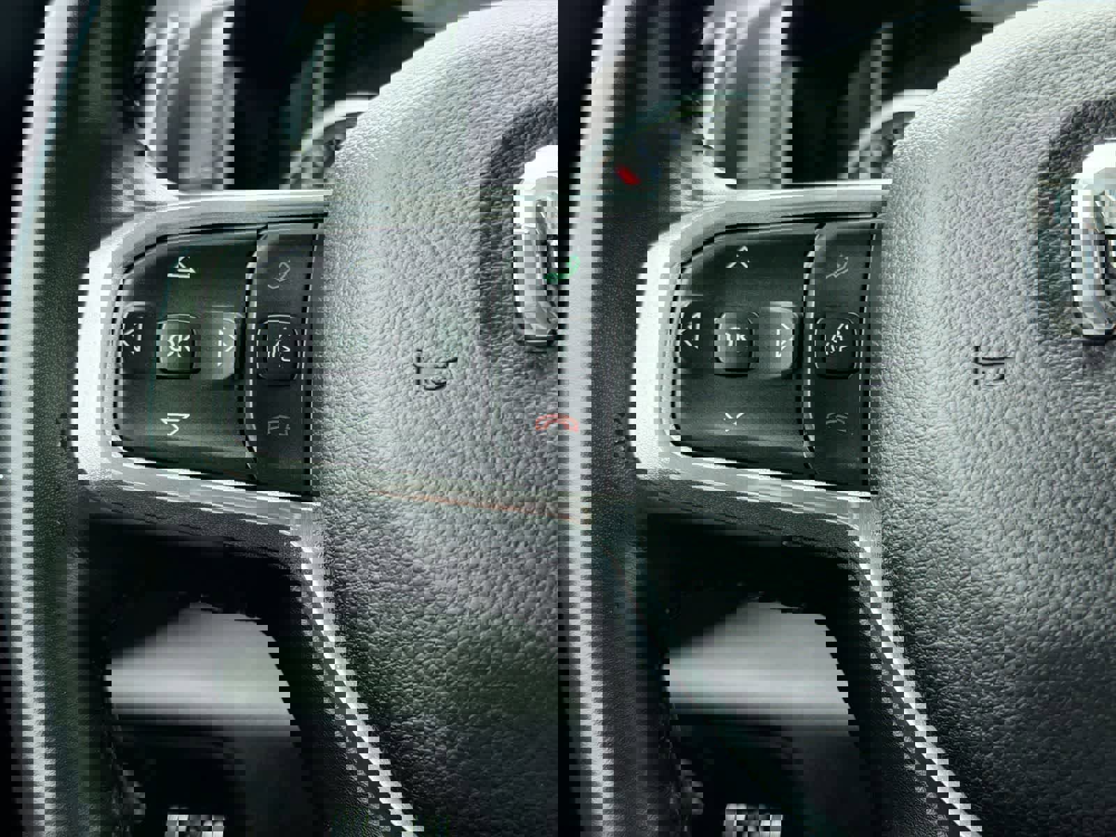 Used 2021 RAM 1500 Laramie image 24