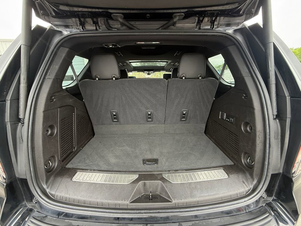 Used 2021 Chevrolet Tahoe Premier AWD/4WD image 28