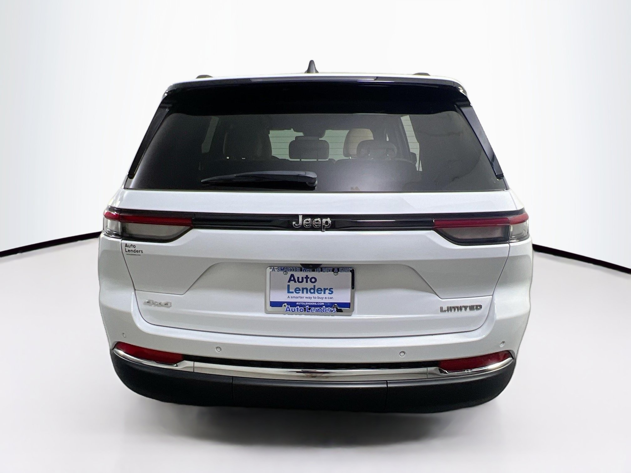 Used 2023 Jeep Grand Cherokee Limited AWD/4WD image 6