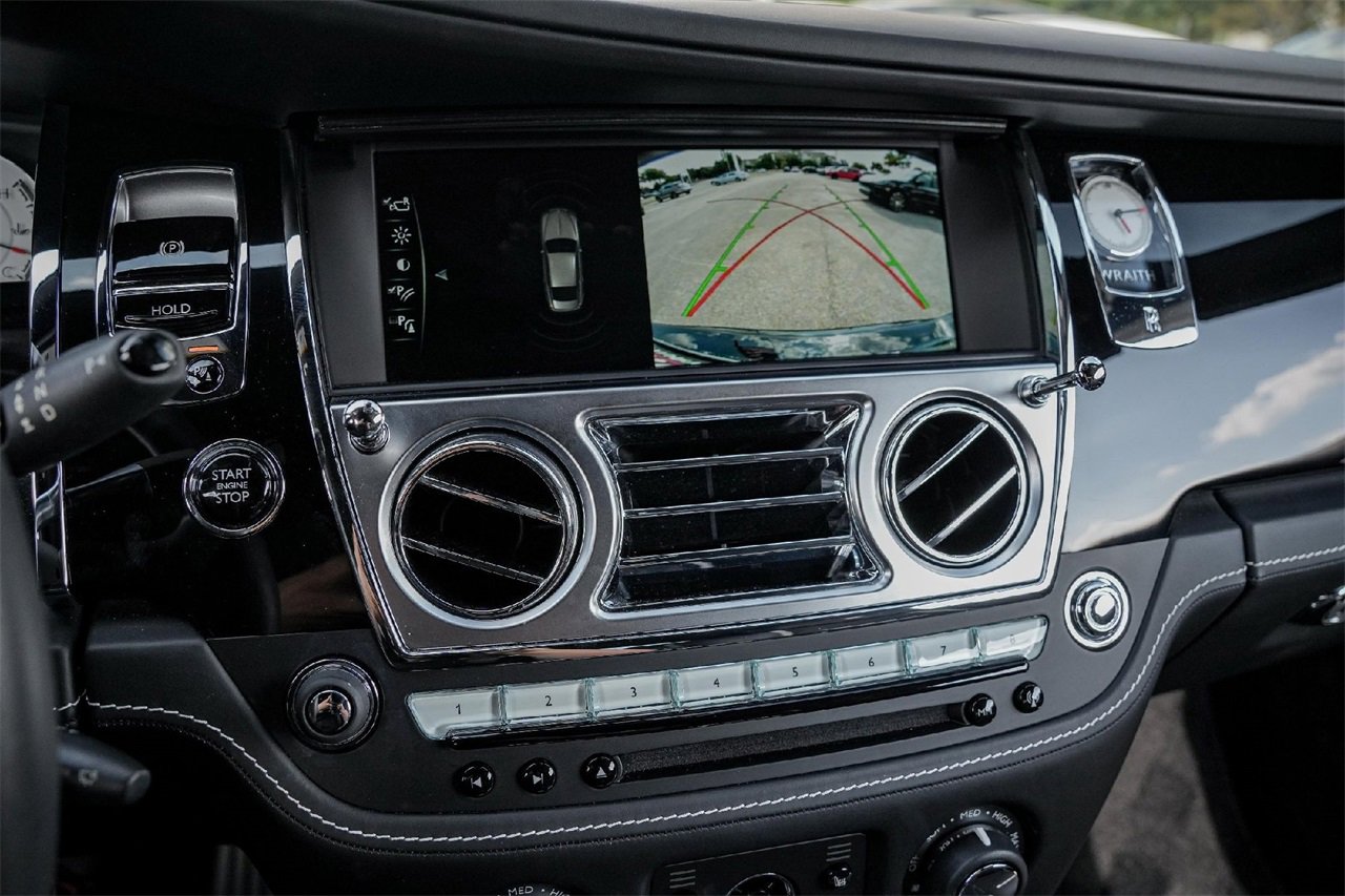 Certified 2020 Rolls-Royce Wraith image 26