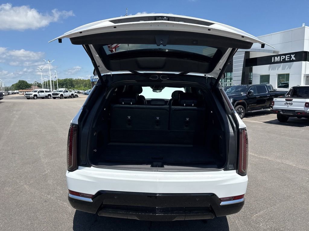 Used 2025 Cadillac Escalade IQ Luxury 2 AWD/4WD image 33