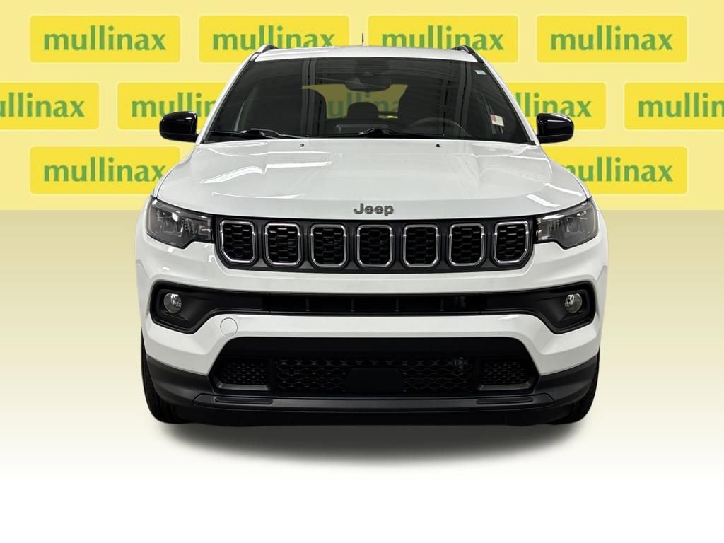 Used 2025 Jeep Compass Latitude image 6