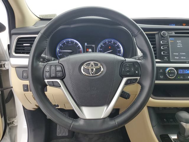 Used 2018 Toyota Highlander Limited FWD image 25