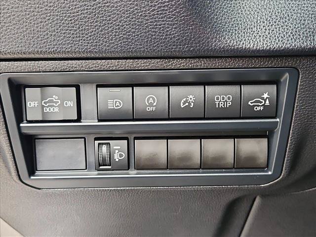 Used 2026 Toyota Tundra SR5 w/ SR5 Convenience Package AWD/4WD image 16