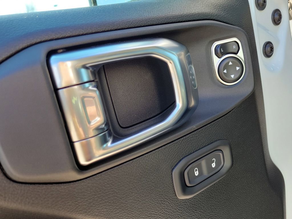 New 2025 Jeep Gladiator Sport image 18