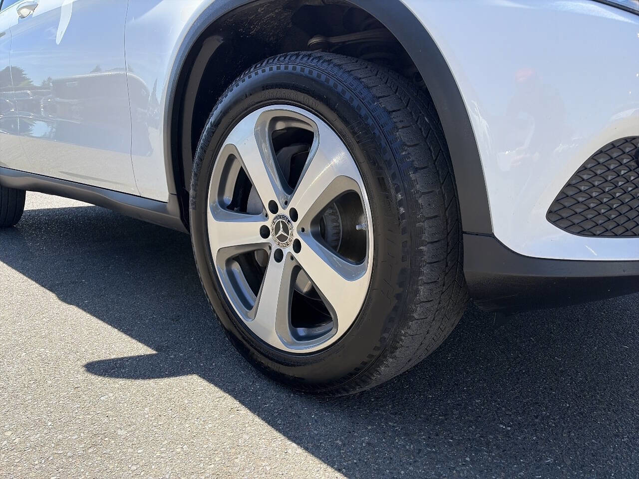 Used 2019 Mercedes-Benz GLC 300 4MATIC image 14