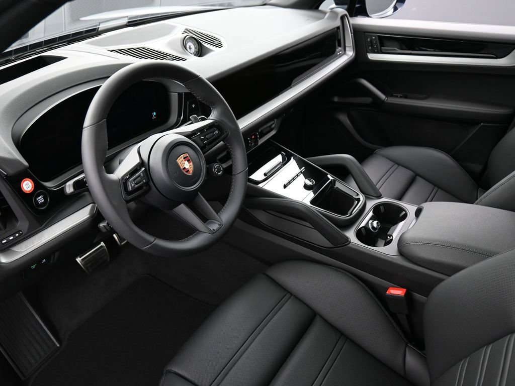 New 2026 Porsche Cayenne S image 4