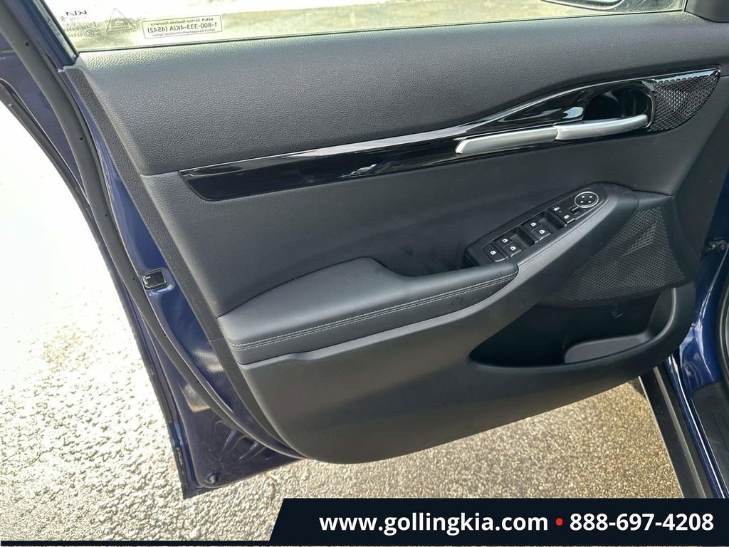 Certified 2025 Kia Seltos EX w/ EX Sunroof Package image 15