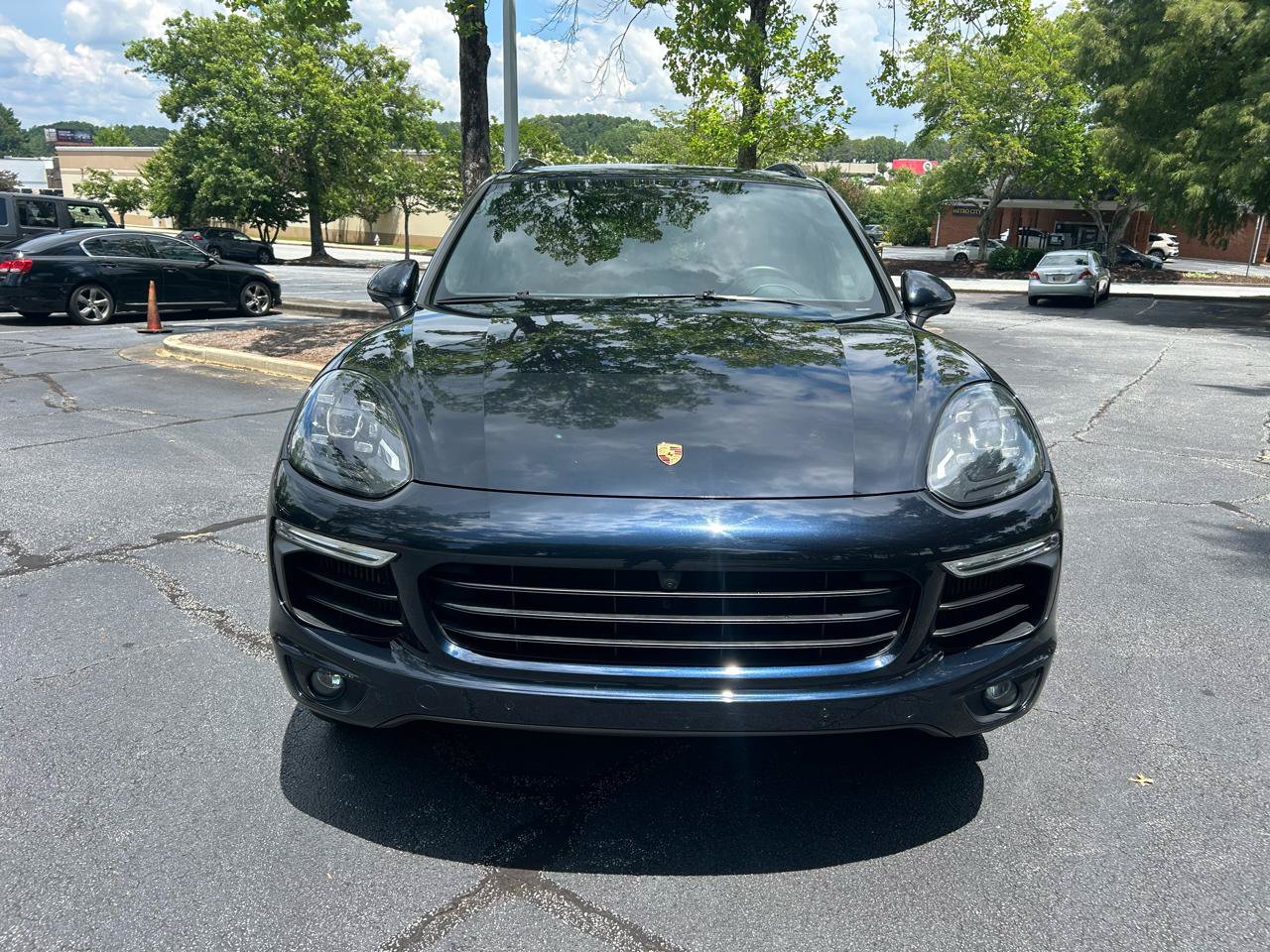 Used 2017 Porsche Cayenne S w/ Premium Plus Package AWD/4WD image 7