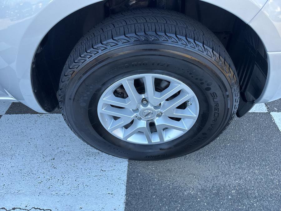 Used 2018 Nissan Frontier SV image 15