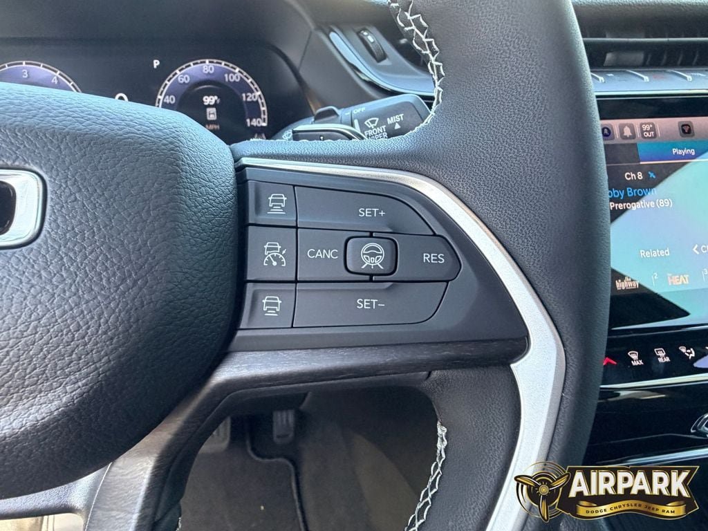New 2026 Jeep Grand Cherokee Limited w/ Luxury Tech Group II AWD/4WD image 20