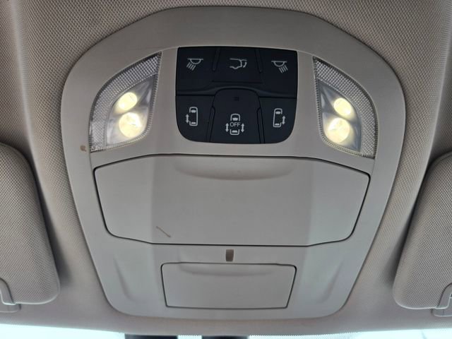 Used 2022 Chrysler Pacifica Touring-L FWD image 24
