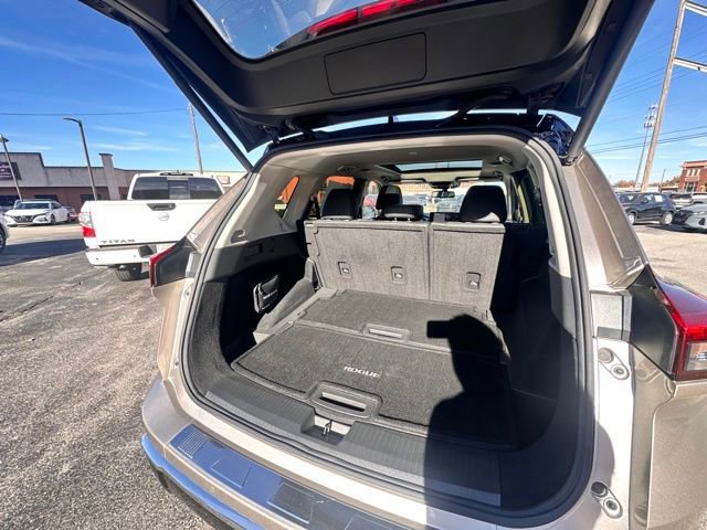 Certified 2024 Nissan Rogue Platinum w/ Platinum Premium Package image 10