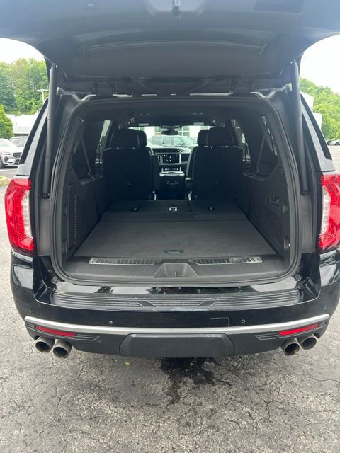 Used 2022 GMC Yukon XL Denali AWD/4WD image 14