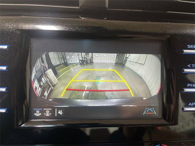 Used 2018 Toyota Camry XLE image 17