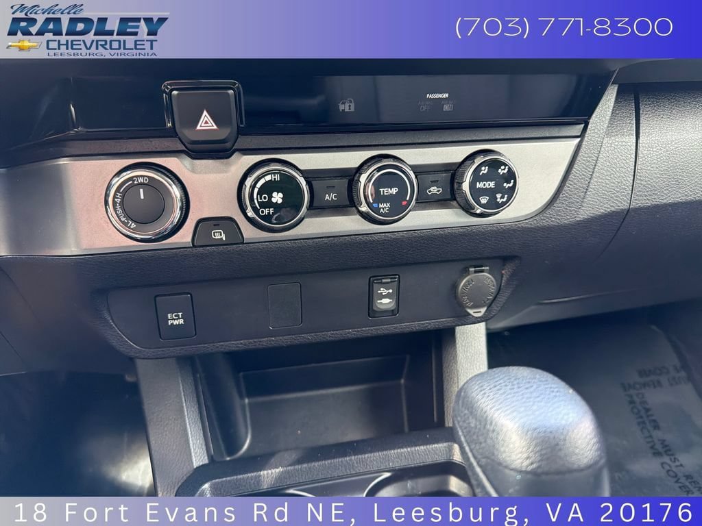 Used 2016 Toyota Tacoma SR w/ Towing Package AWD/4WD image 10