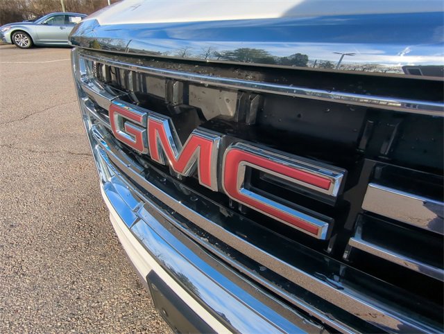 Used 2024 GMC Yukon SLT image 30