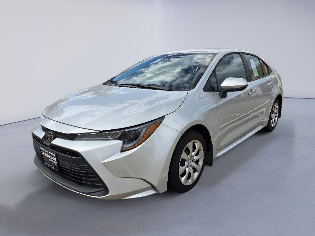 Used 2025 Toyota Corolla LE FWD image 1
