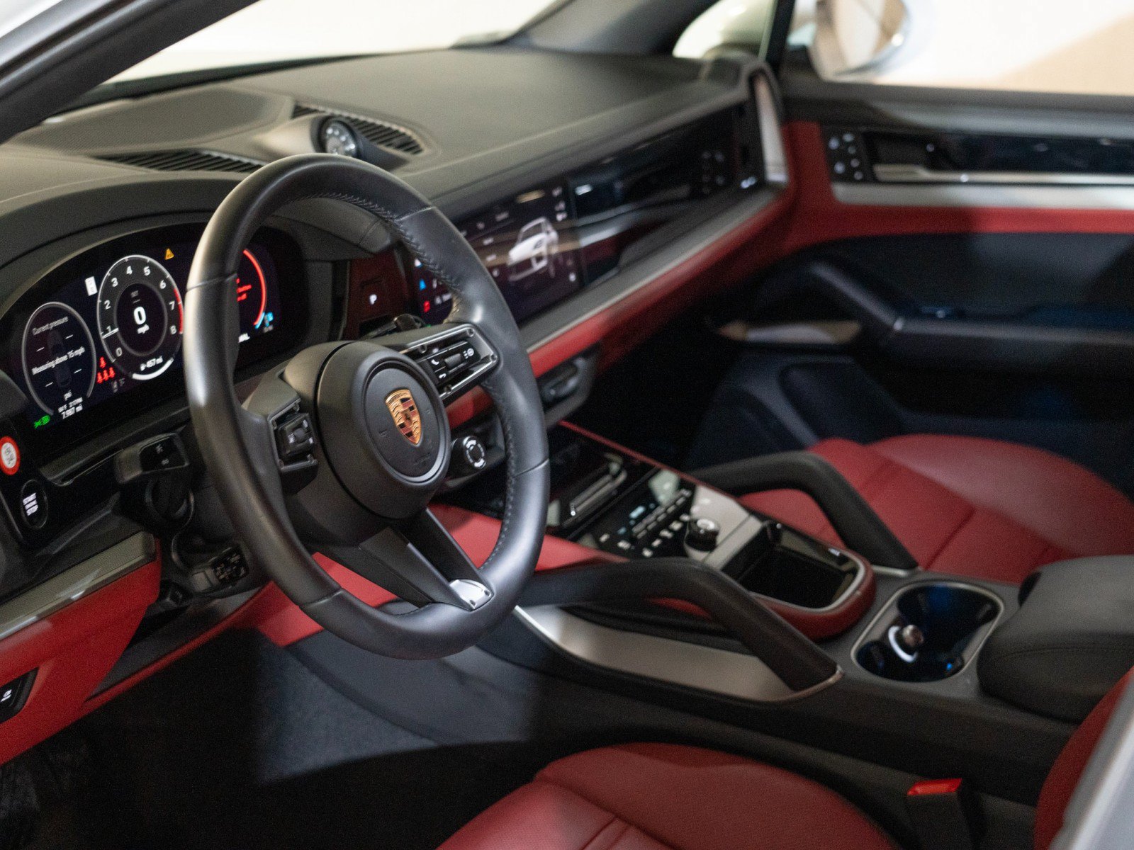 Certified 2026 Porsche Cayenne AWD/4WD image 15