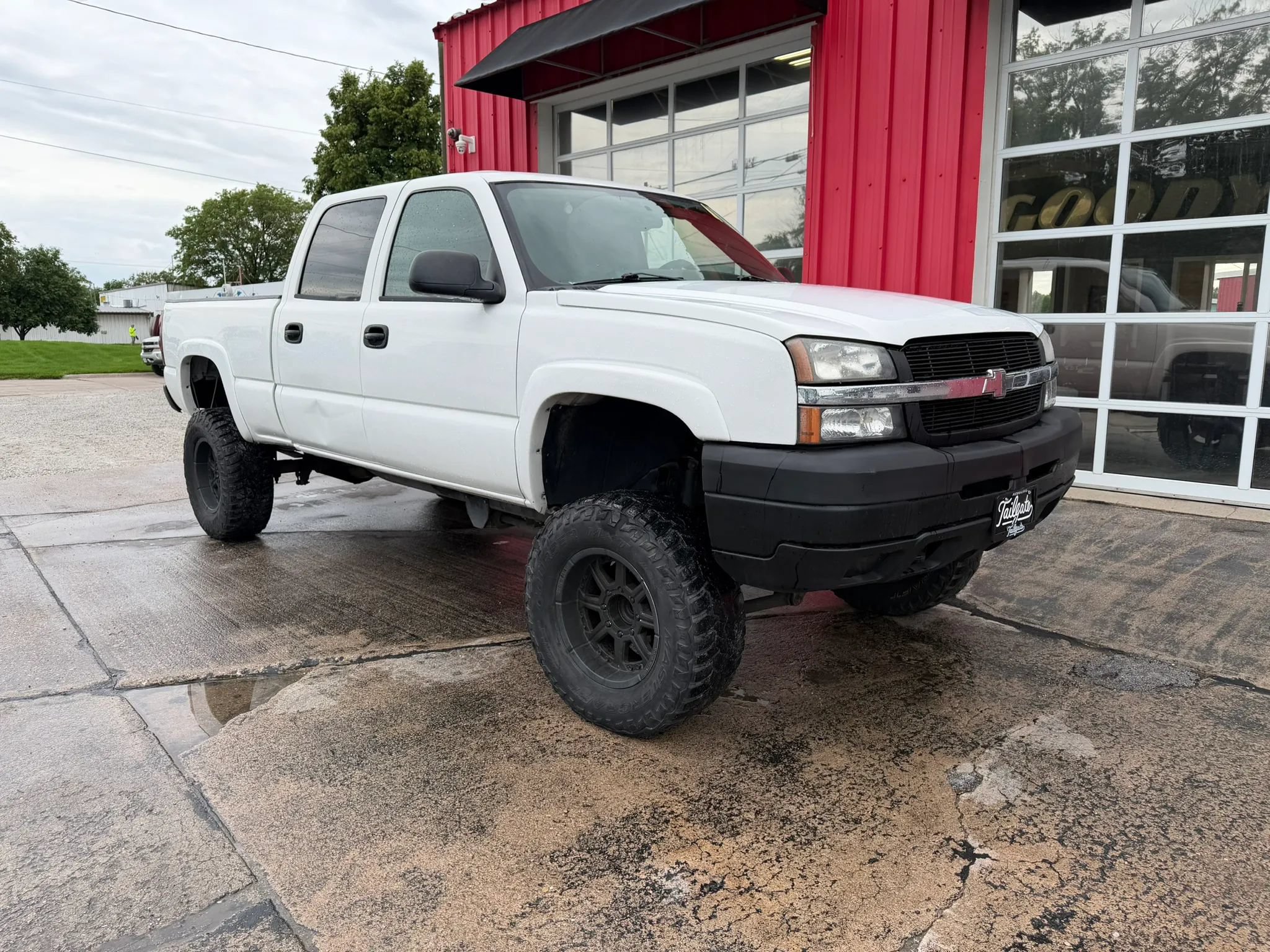 Used 2004 Chevrolet Silverado 2500 LS RWD image 2