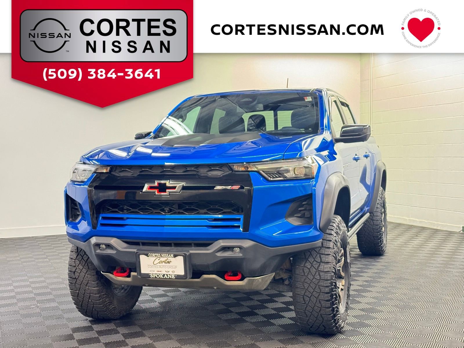 Used 2024 Chevrolet Colorado ZR2 w/ Technology Package AWD/4WD image 1