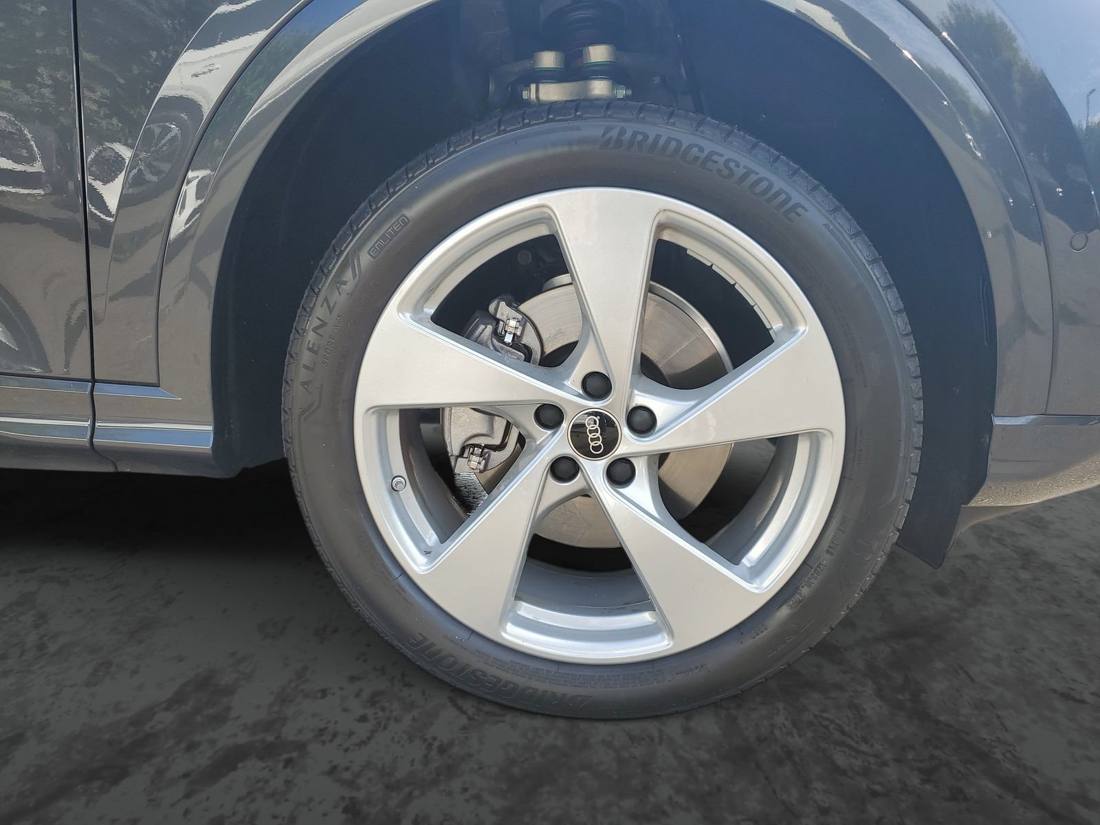 Used 2025 Audi Q5 Premium Plus w/ Premium Plus AWD/4WD image 6