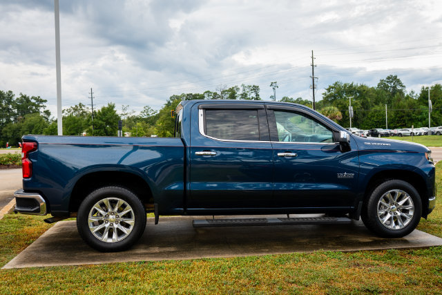 Used 2021 Chevrolet Silverado 1500 LTZ RWD image 17