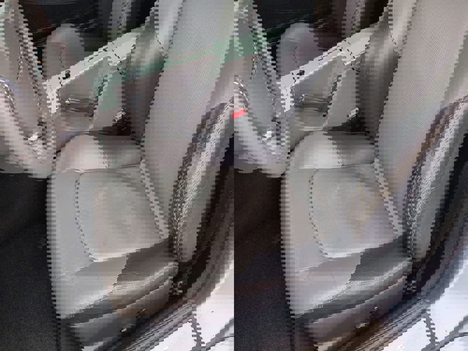 Used 2004 Chrysler Crossfire Coupe image 6