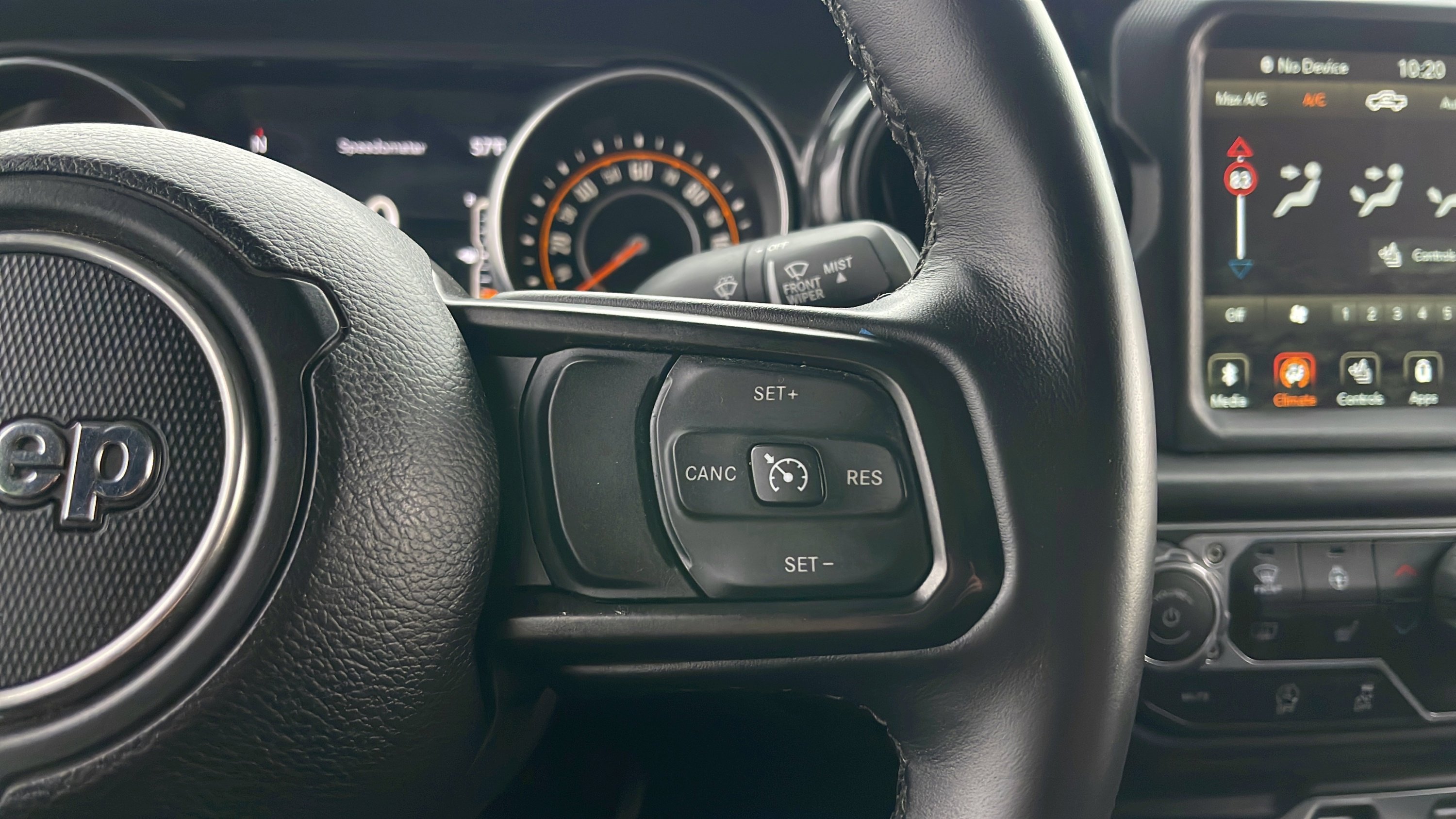 Used 2021 Jeep Gladiator Sport image 12