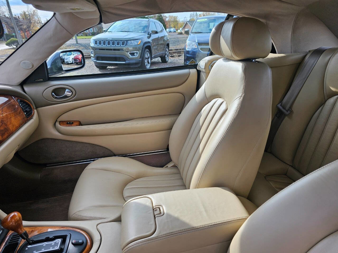 Used 2003 Jaguar XK8 Convertible image 10