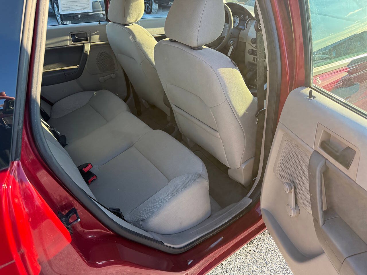 Used 2011 Ford Focus S FWD image 10
