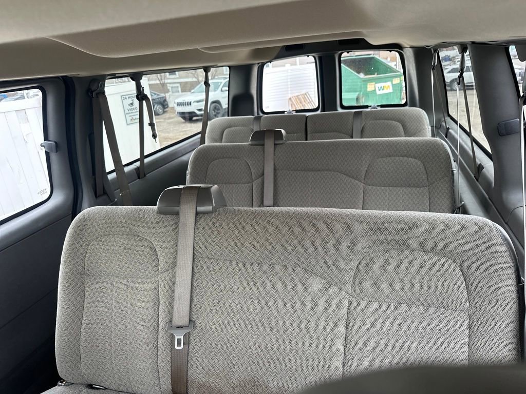 Used 2023 Chevrolet Express 3500 LS image 20