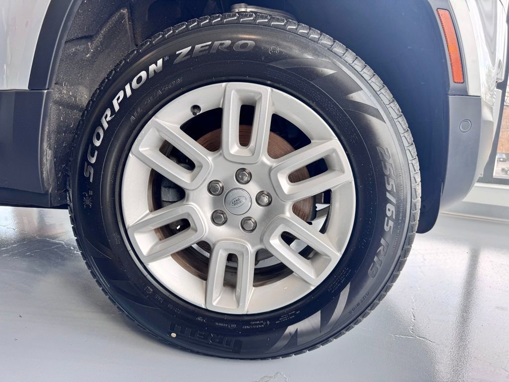 Used 2023 Land Rover Defender 110 S image 58